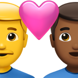 Pár se srdcem – muž: žádný odstín pleti, muž: středně tmavý odstín pleti pro Apple iOS 18.4