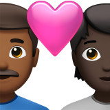 Couple avec cœur : homme, personne, teint moyen-foncé, teint foncé pour Apple iOS 18.4