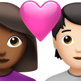 Pár se srdcem: Žena, Osoba, Středně tmavý odstín pleti, světlý tón pleti pro Apple iOS 18.4