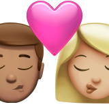 Kuss - Mann: mittlerer Hautton, Frau: mittelheller Hautton für Apple iOS 18.4