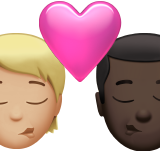 Φιλί: Πρόσωπο, Άνδρας, Μεσαίου-ανοιχτός τόνος επιδερμίδας, Σκούρο Δέρμα για Apple iOS 18.4