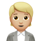 Persona Che Fa Un Lavoro D’Ufficio: Carnagione Abbastanza Chiara per Apple iOS 18.4