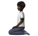 घुटनों के बल बैठा व्यक्ति: साँवली त्वचा Huawei HarmonyOS 4.0 के लिए