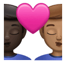 Nụ hôn: đàn ông, đàn ông, màu da tối, màu da trung bình cho Huawei HarmonyOS 4.0