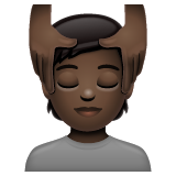 Persona que rep un massatge: pell fosca per WhatsApp 2.25.1.75